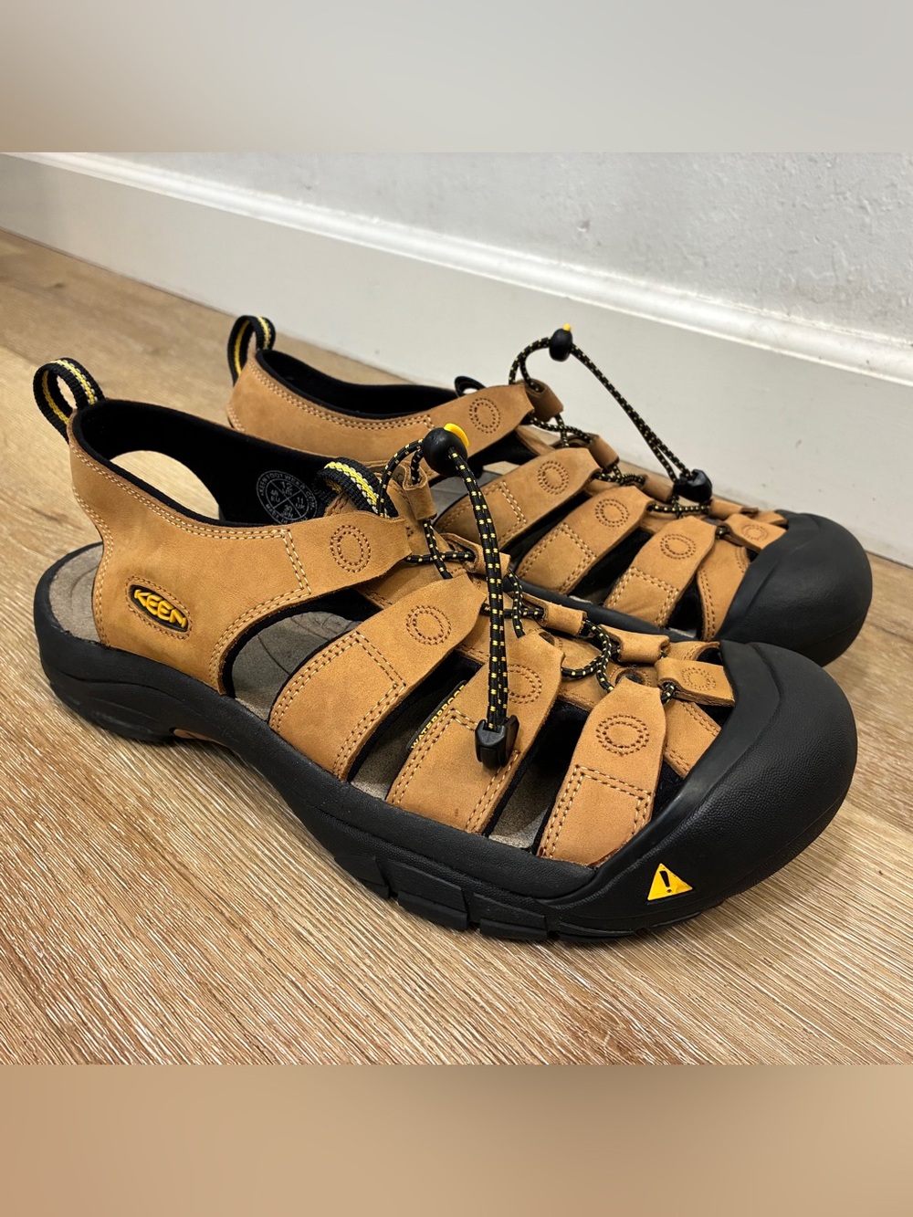 Keen Newport Sandals Yellow Bison Waterproof Leather Men’s US 12 EU 46 30cm